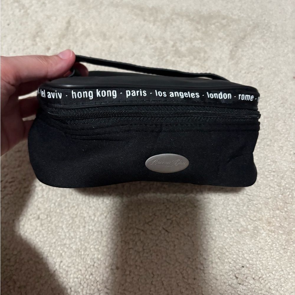 Setโof 2 Black โBusiness Classโ Cosmetic Pouches